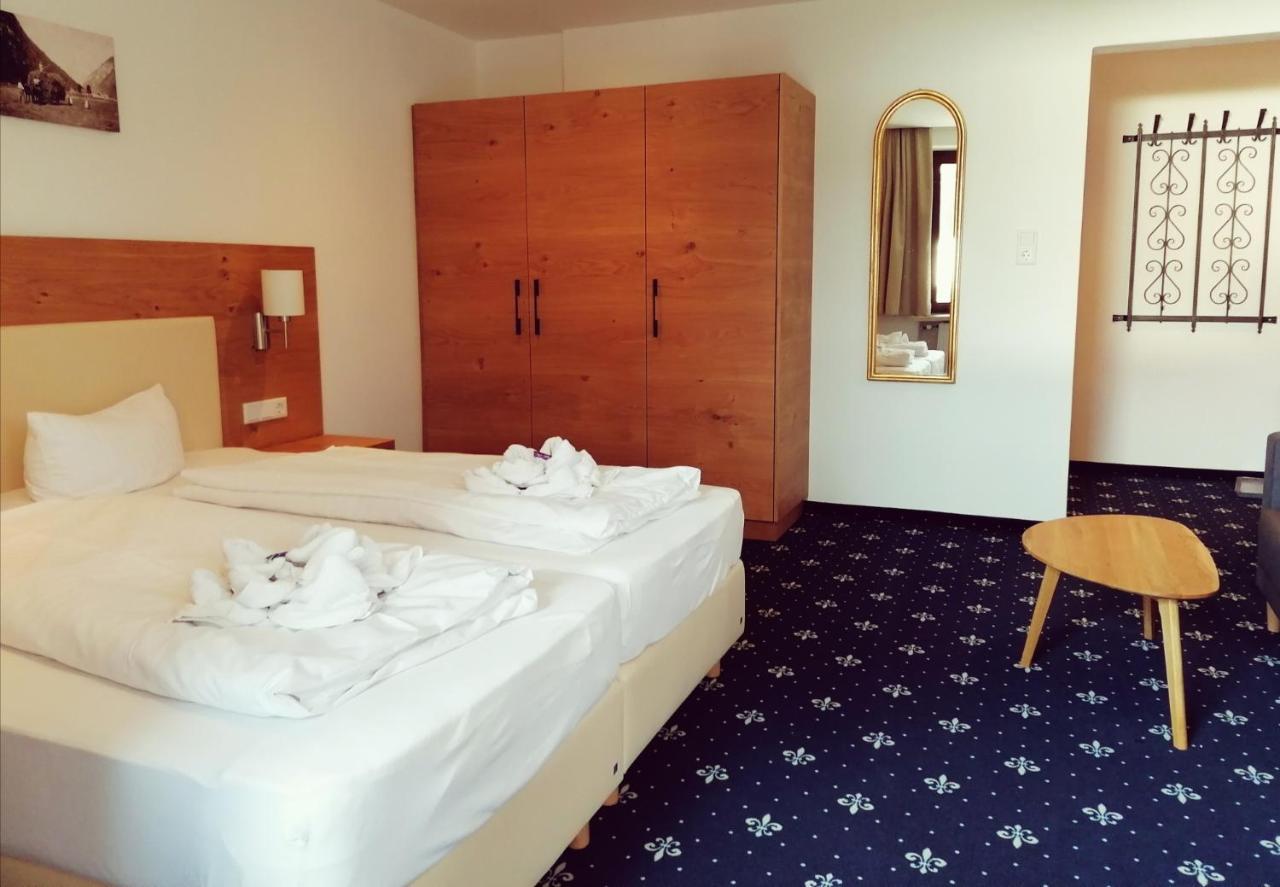 Hotel Tirolerhof Лойташ Екстер'єр фото