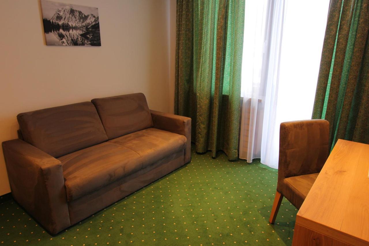 Hotel Tirolerhof Лойташ Екстер'єр фото