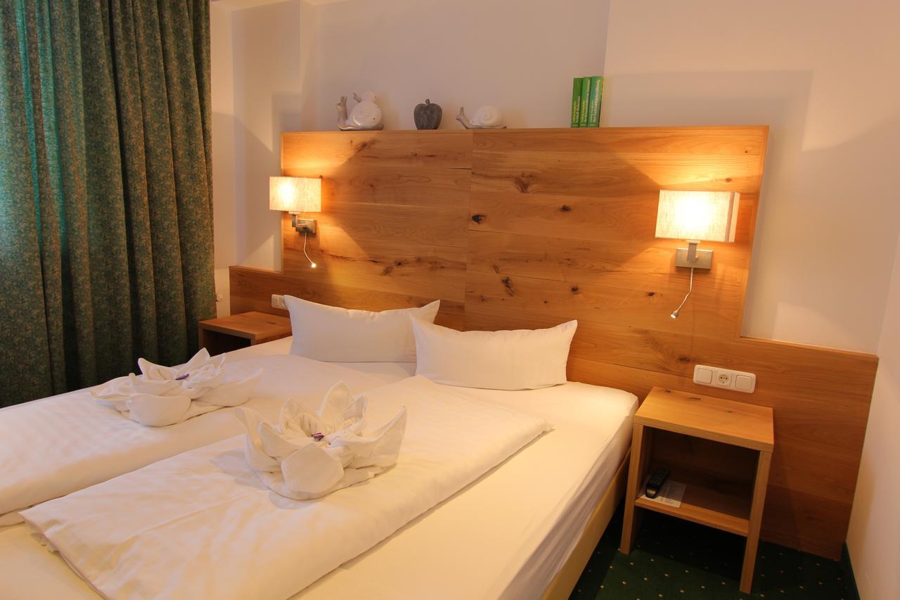 Hotel Tirolerhof Лойташ Екстер'єр фото